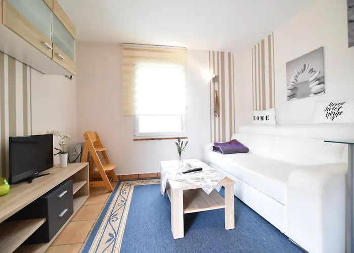 Boutique In With Terrace * אינזל פואל